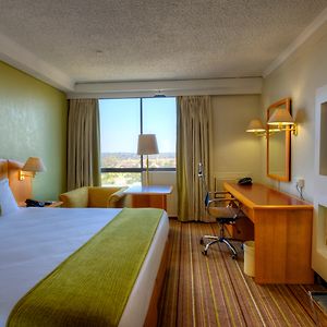 Standard Zimmer mit Kingsize-Bett